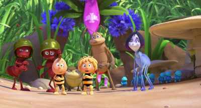 Team Poppy
and Team Tropolis - Maya the Bee: The Honey Games