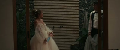 Technically, he won't be
able to shoot straight - Shotgun Wedding