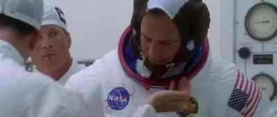 TECHNlClAN 1 : Communication umbilical on. - Apollo 13