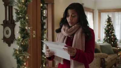 -[Ted] Dark roast okay?
-Uh-huh. Yeah. - A Gingerbread Christmas