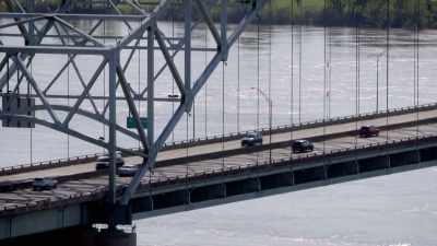 [Ted] This particular bridge
carries 60,000 vehicles a day. - Engineering Catastrophes