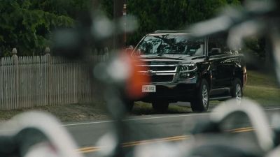 Teddy left the bar and walked back to his shop. - FBI: Most Wanted