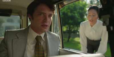 Telephone. Mr Siemons. Very urgent. - The Serpent