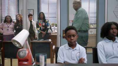[telephone ringing] - Abbott Elementary