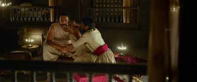 Tell him that Raje is
hiding something from you. - Tanhaji: The Unsung Warrior