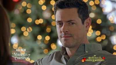 Tell her how you feel, and
do it now, before she leaves. - Our Christmas Love Song