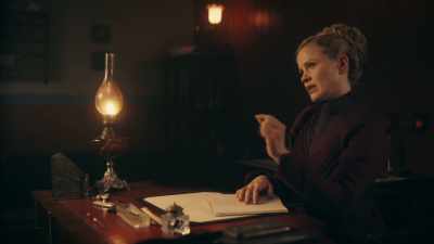 TELL ME... ABOUT THE DEAD MAN. - Miss Scarlet and the Duke