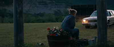 Tell me. - Three Billboards Outside Ebbing, Missouri