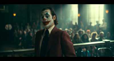 Tell me, sir,
is that your God-given name? - Joker: Folie à Deux