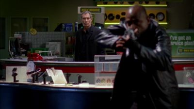 Tell your men to back off. - Chuck