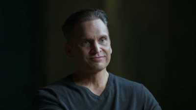 -: Tell me more about your father, - Inside the Mind of a Con Artist