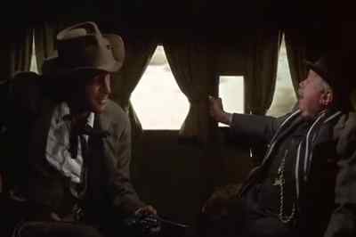 Tell the driver to stop!
Tell him to surrender. - 4 for Texas