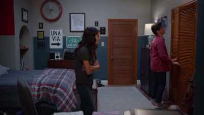 Tell you what, - Ultra Violet & Black Scorpion