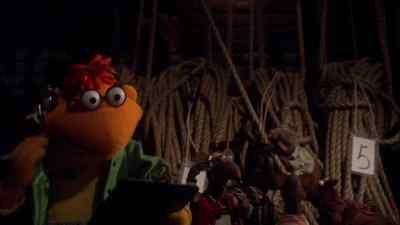 Ten four Bacon down bacon down Roger Bacon down - It's a Very Merry Muppet Christmas Movie