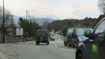 Ten miles below the mountain, - The Mountain