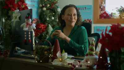 Ten people in that town?
[laughs] - A Novel Christmas