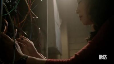 Ten seconds. Nine, - Teen Wolf