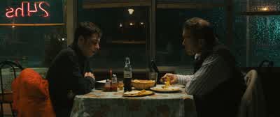 Tenemos que hacer algo, están comiendo los dos. - Wild Tales