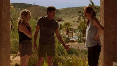 - Tenemos que intentarlo. Moriríamos de calor, - Couples Retreat Murder