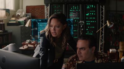 TENNANT:
It's a security token. - NCIS: Hawai'i