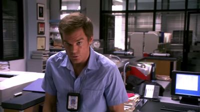 - Tense in there.
- A lot tenser in here. - Dexter