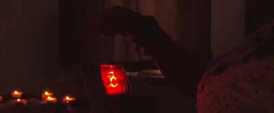 [tense, intriguing music] - The Reaper Man