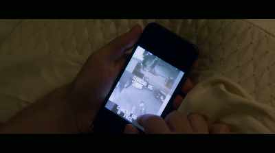[tense music continues] - The Tinder Swindler