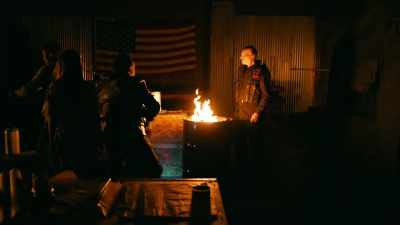 (tense music)
(guns clattering) - Age of the Living Dead