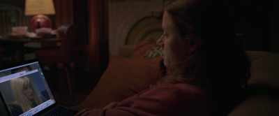 [tense music playing] - The Woman in the Window