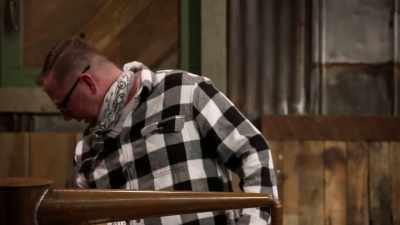 [tense music playing] - Moonshiners: Master Distiller