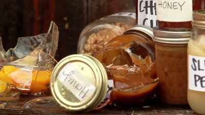 [tense music playing] - Moonshiners: Master Distiller