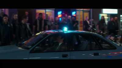 [tense music]
[police siren] - Last King of the Cross