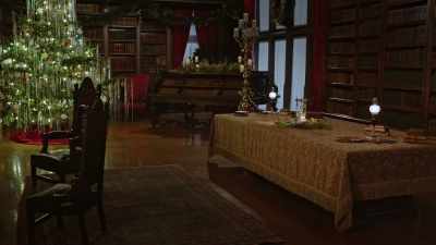 [tense music] - A Biltmore Christmas
