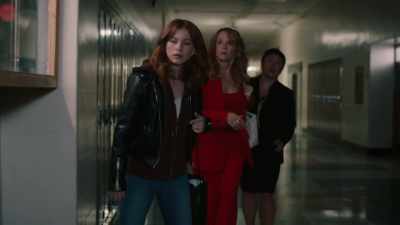 [tense music] - The Spencer Sisters