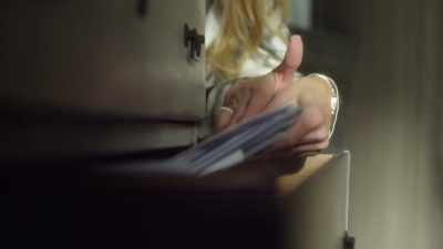 [tense music] - Dirty John