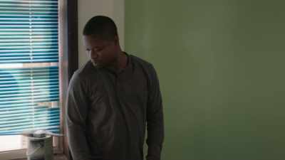 ♪ tense music ♪ - The Chi