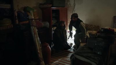 ♪ tense music ♪ - Homeland