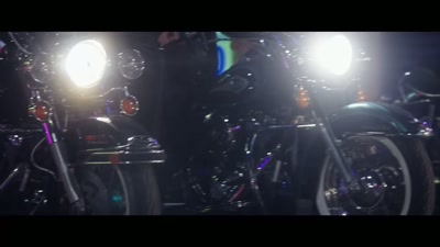 [tense music] - Last King of the Cross