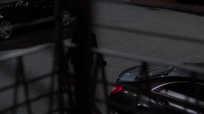 ♪ tense music ♪ - Ray Donovan