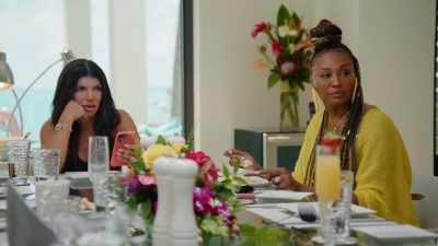 [tense musical sting] - The Real Housewives Ultimate Girls Trip
