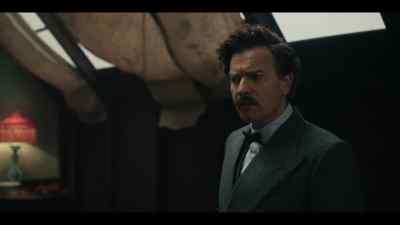 ♪ tense, playful music ♪ - A Gentleman in Moscow