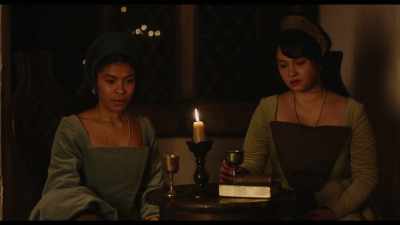 - [tense string music] - Anne Boleyn
