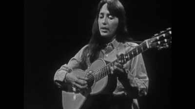 Teraz, gdy dziewczyny pracują - Joan Baez: I Am a Noise