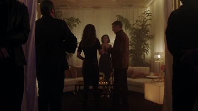 TERESA: Gracias. - Queen of the South