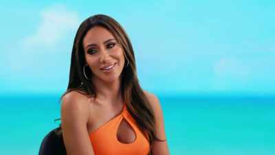 - Teresa, you used to be
a very seductive dancer. - The Real Housewives Ultimate Girls Trip