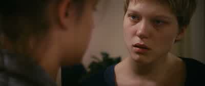 - T'es amoureuse de lui? - Blue Is the Warmest Color