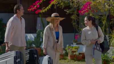Tessa, you could
give me a pillow, - The Wedding Veil Journey