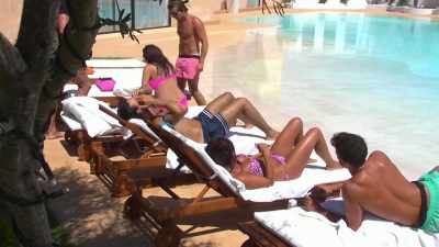‐(TEXT ALERT)
‐(EXCLAMATIONS) - Love Island