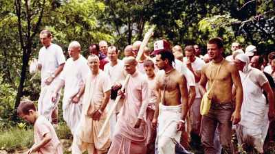 Th... I can't call
it anything else - Krishnas: Gurus. Karma. Murder.