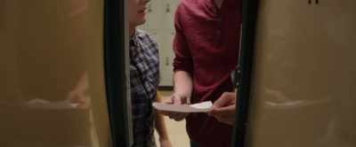 - Th-th-that's crazy.
- Yeah, okay, stud. - Max and Me